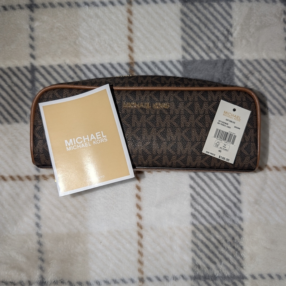 Michael Kors Jet Set Pencil Makeup Bag